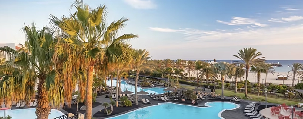 Barceló Hotel & Resorts logo