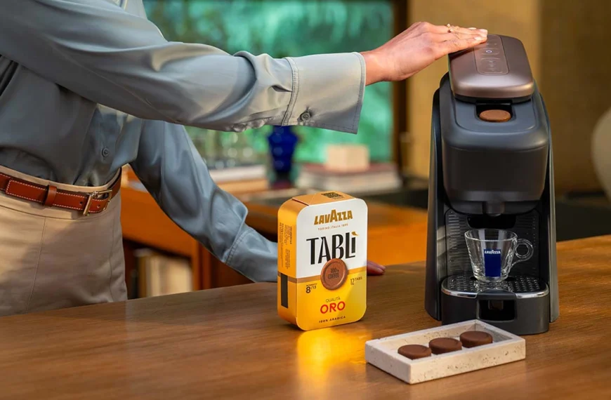 Lavazza Tablì è il nuovo sistema di caffè 100% caffè senza involucro